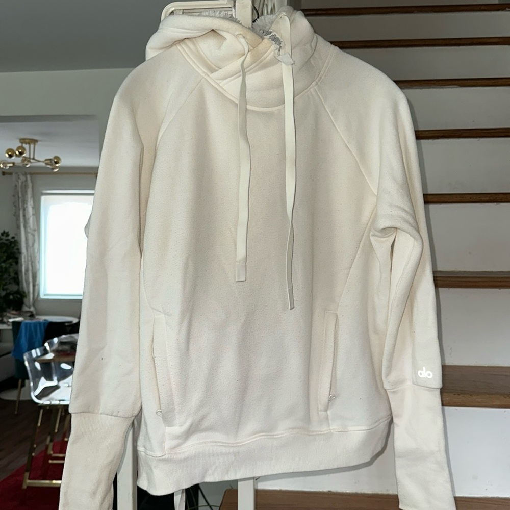 Alo oversized sweater with zipper pockets